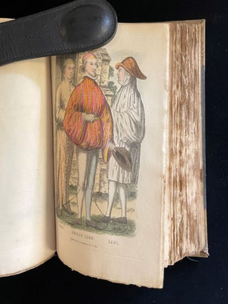 Anecdotes of the Manners and Customs of London from the Roman Invasion to the Year 1700: .