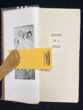 MEMOIRS OF A SINGER (PAULINE: MEMOIRS OF AN OPERA SINGER)